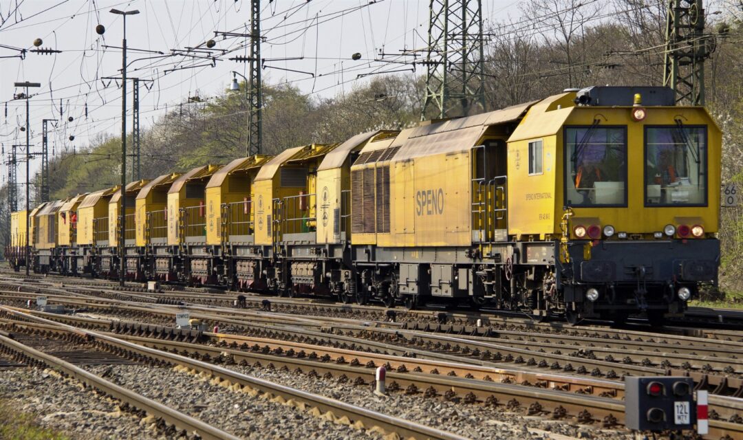 SPENO RR 48 M rail grinding train