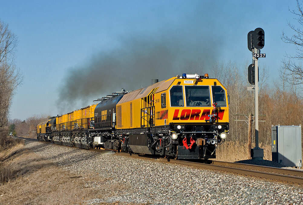 Loram RG405