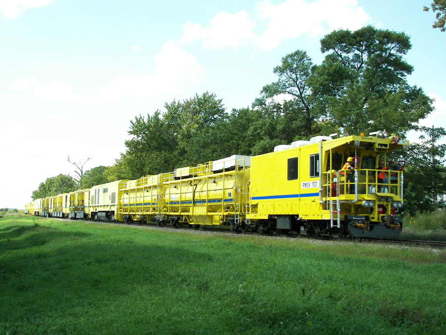 Harsco RMS11 production rail grinder
