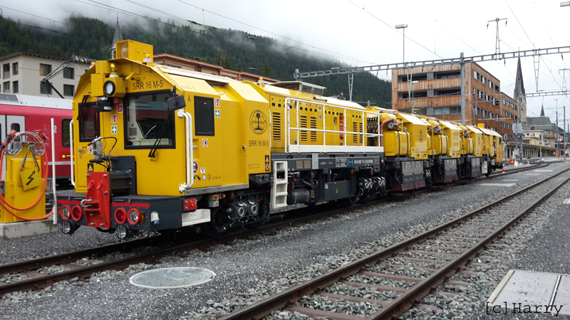 SPENO SRR 16 M-5 rail grinding train - gallery view 2