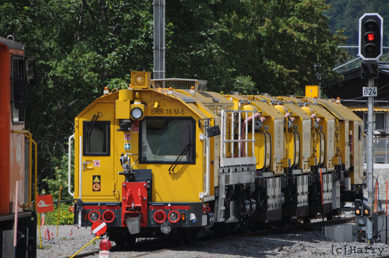 SPENO SRR 16 M-5 rail grinding train - gallery view 4